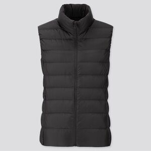 Uniqlo Black Lightweight Puffer Vest Women’s Large Packable